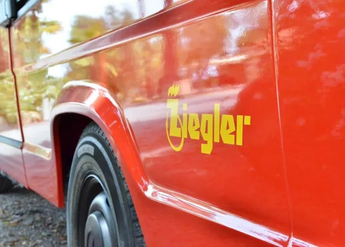 Conny, A Mercedes Firefighter Camper مكان تخييم لوس كريستيانوس